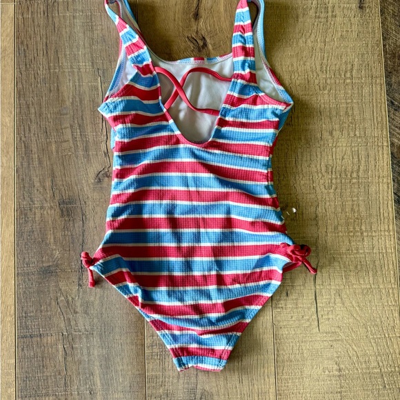 Girls size 6 Art Class one piece swimsuit in red, white, and blue - Picture 2 of 3